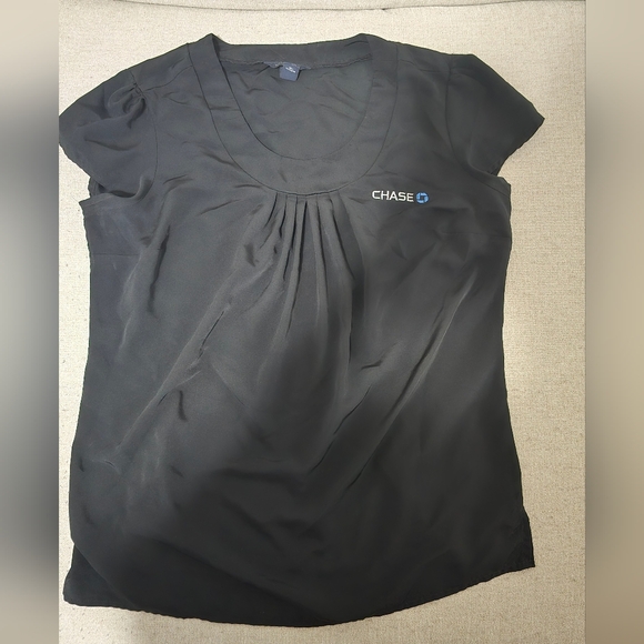 women's JPMorgan Chase shirt size 10 black shirt, short sleeve